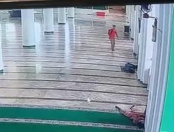 Curi Handpone Jamaah di Masjid Raya Ternate, Terduga Pelaku Diburu Polisi
