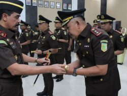 Kajati Maluku Utara Lantik 12 Pejabat, Termasuk Wakajati dan 7 Kajari Jajaran