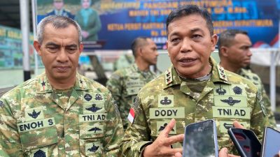 Pangdam Pattimura Minta Prajurit Dekat dengan Masyarakat saat Kunjungan di Malut
