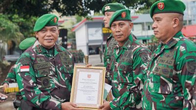 Berhasil Menggalang Hibah Lahan Seluas 400 Hektare, Mayor Iqbal Terima Penghargaan 