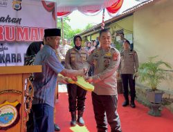 HUT ke-80 Bhayangkara, Kapolda Maluku Utara Serahkan Satu Unit Rumah kepada Rosmina