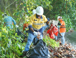 Aksi Bersih dan Penghijauan dalam Memperingati HLH 2026, NHM Ajak Masyarakat Jaga Lingkungan Bersama