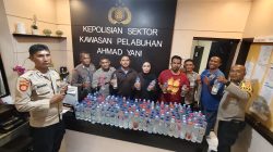 210 Botol Cap Tikus Disita di Atas Kapal Permata Obi Tanpa Pemilik