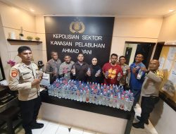 210 Botol Cap Tikus Disita di Atas Kapal Permata Obi Tanpa Pemilik