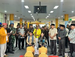 Tiba di Ternate, Kajati Maluku Utara yang Baru Disambut Adat Joko Kaha