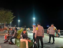Cegah Gangguan Kamtibmas, Polsek KP3 Ahmad Yani Ternate Patroli Cipta Kondisi di Pantai Falajawa