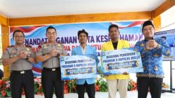 Polda Maluku Utara Berikan Beasiswa kepada 106 Mahasiswa Berprestasi dan Kurang Mampu